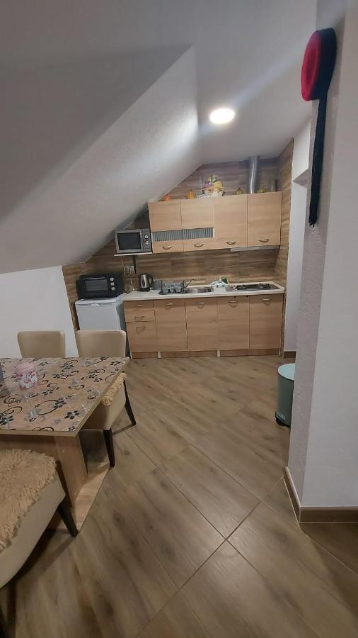 Apartment Slap Rakovica Exterior foto