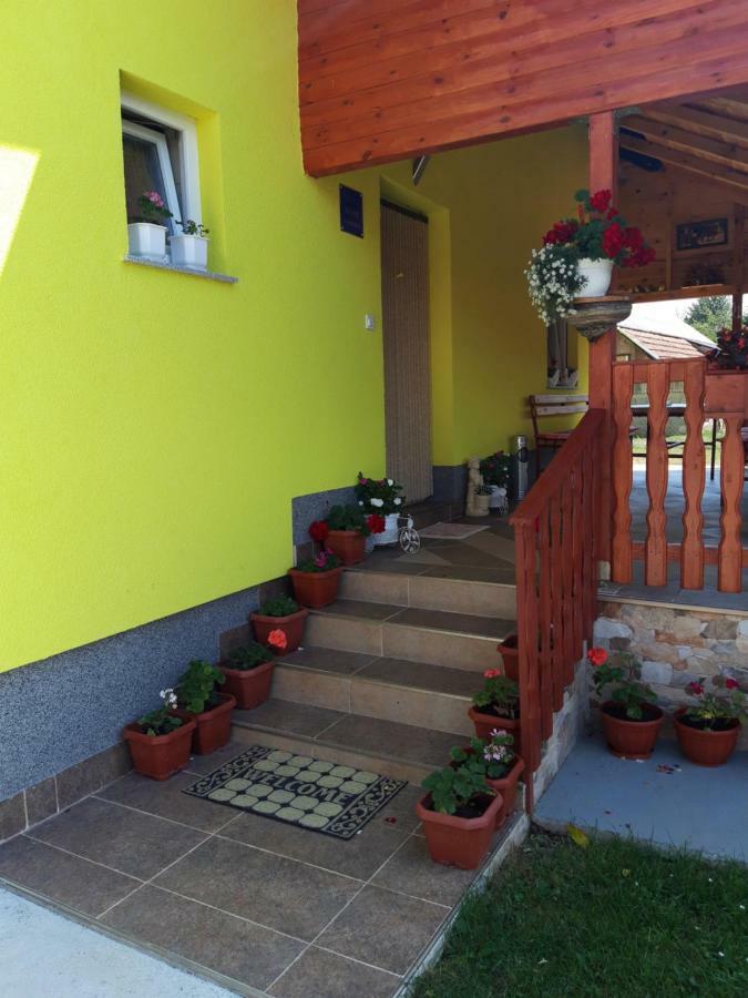 Apartment Slap Rakovica Exterior foto